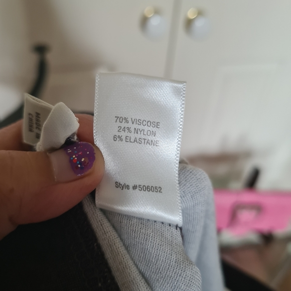 WITCHERY Activewear Pants Dark Grey Beige Leopard Print Size 12 Stretchy Pants - Picture 4 of 5